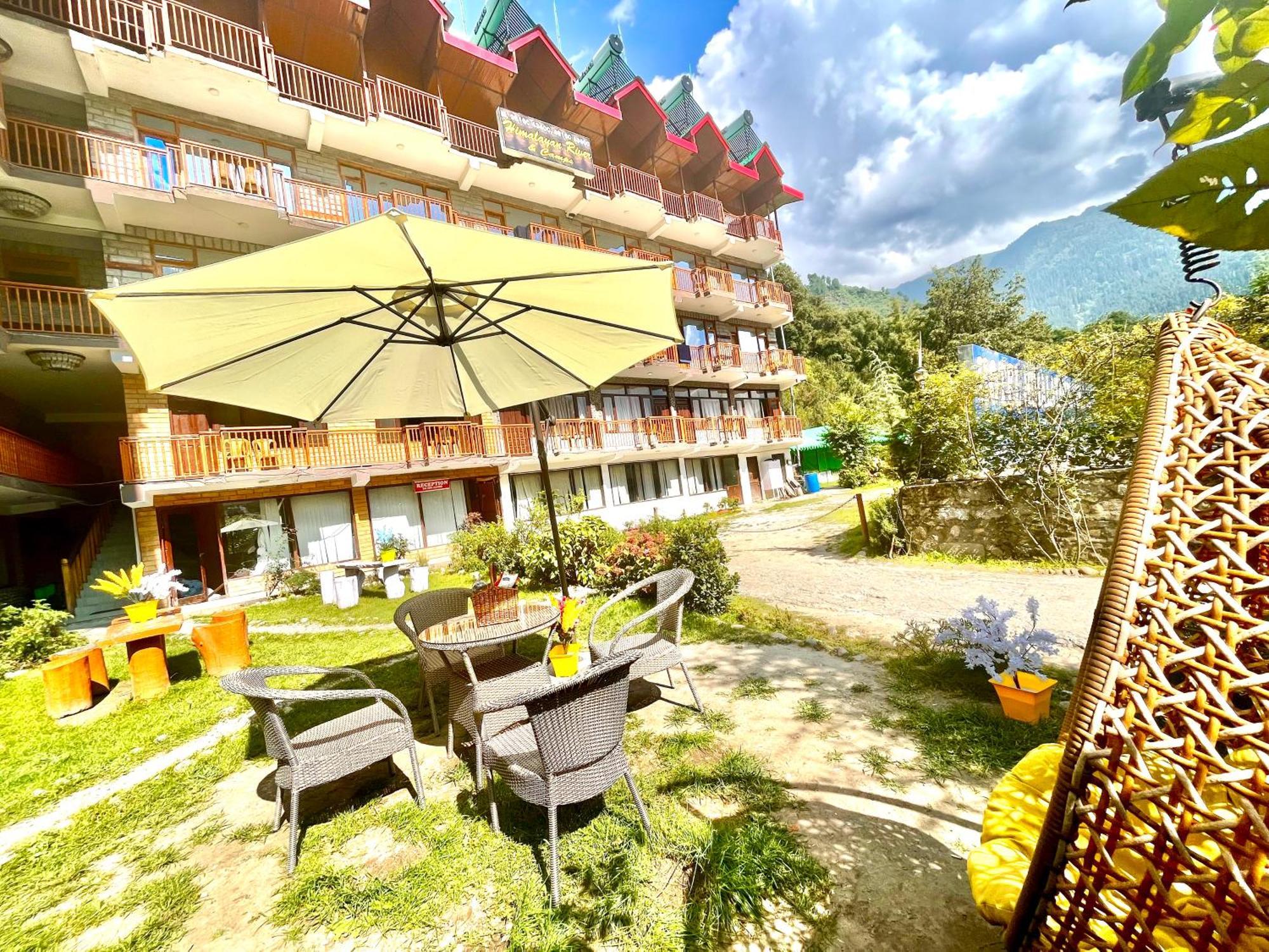Himalayan Hill Queen Resort, Manali M98160-43400 ภายนอก รูปภาพ
