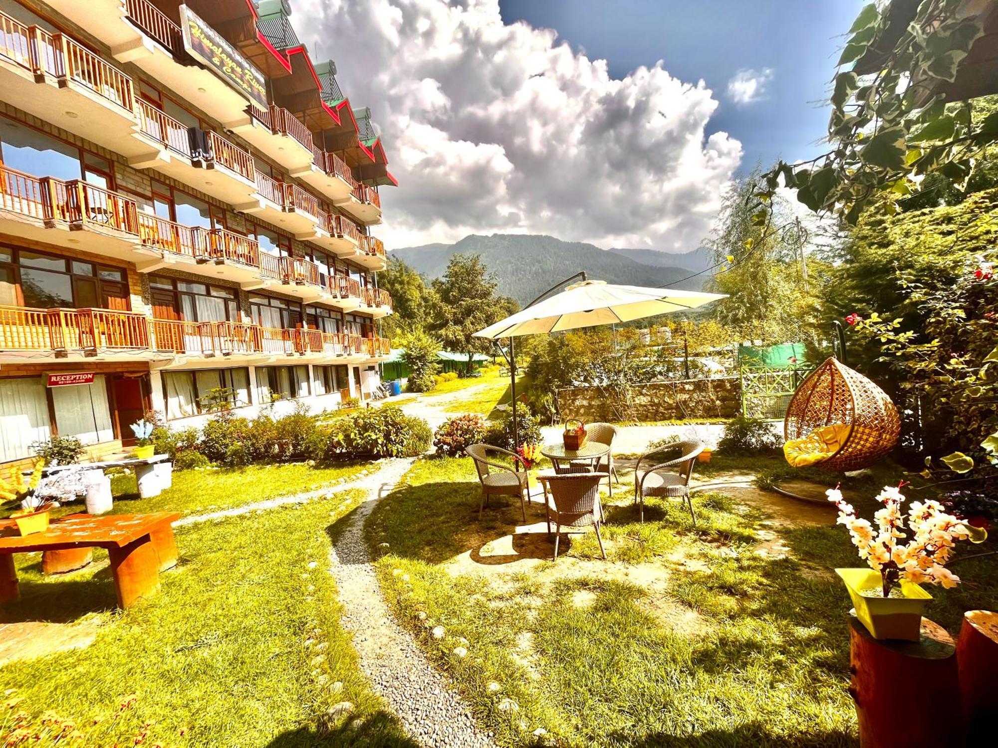 Himalayan Hill Queen Resort, Manali M98160-43400 ภายนอก รูปภาพ